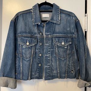 Boyish oversized jean jacket!